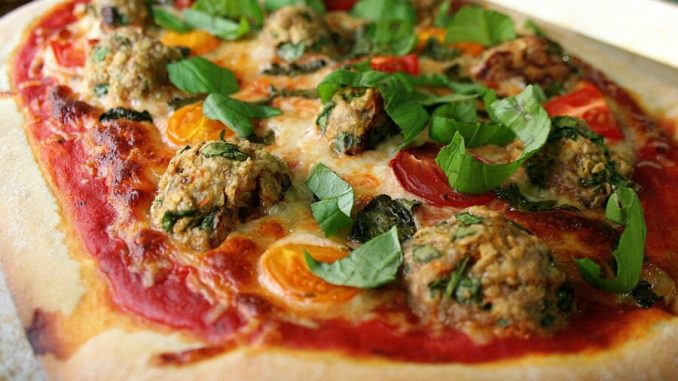 Baked Meatballs Pizza